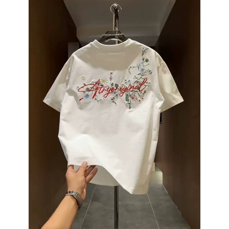 Verão novos produtos na moda nacional pintado flor bordado de manga curta masculino Street Wear Puffer bonito moda All-M