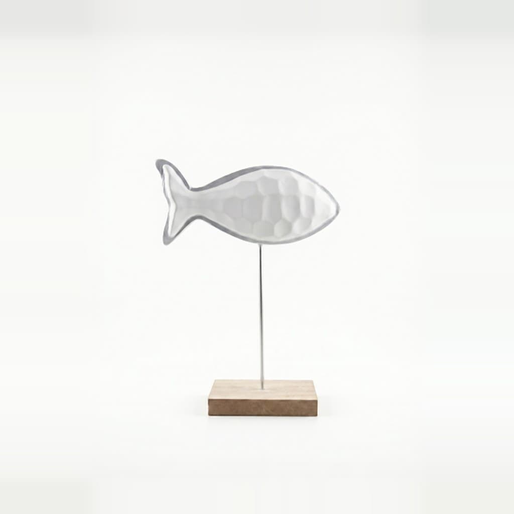 Enfeite Peixe Branco com Base em Madeira Estilo Náutico