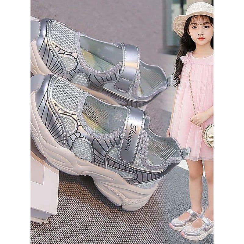 Meninas sandálias verão novo estilo oco respirável estilo fino crianças única malha sapatos sola macia luz meninas espor
