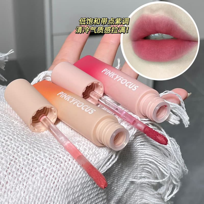 PinkyFocus Velvet Matte Matte Lip Glaze Matte Velvet Feminino Lip Cheek Dual-use Outono Inverno Batom Branco Arejado