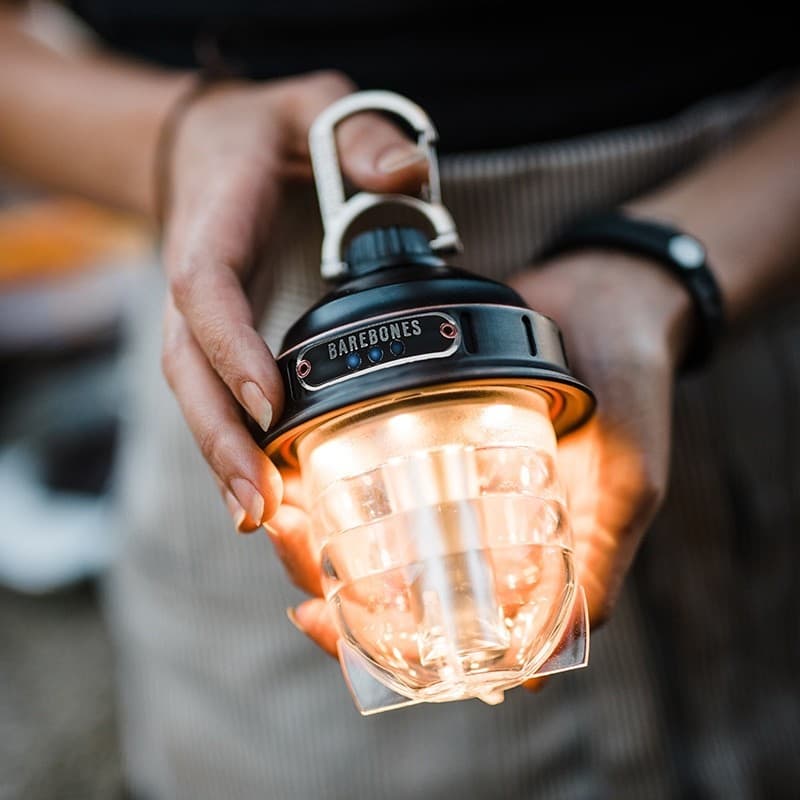 BAREBONES BAREBONES Retro Recarregável Barraca de Acampamento Ao Ar Livre Lustre Camping LED Atmosfera Iluminação Pinha