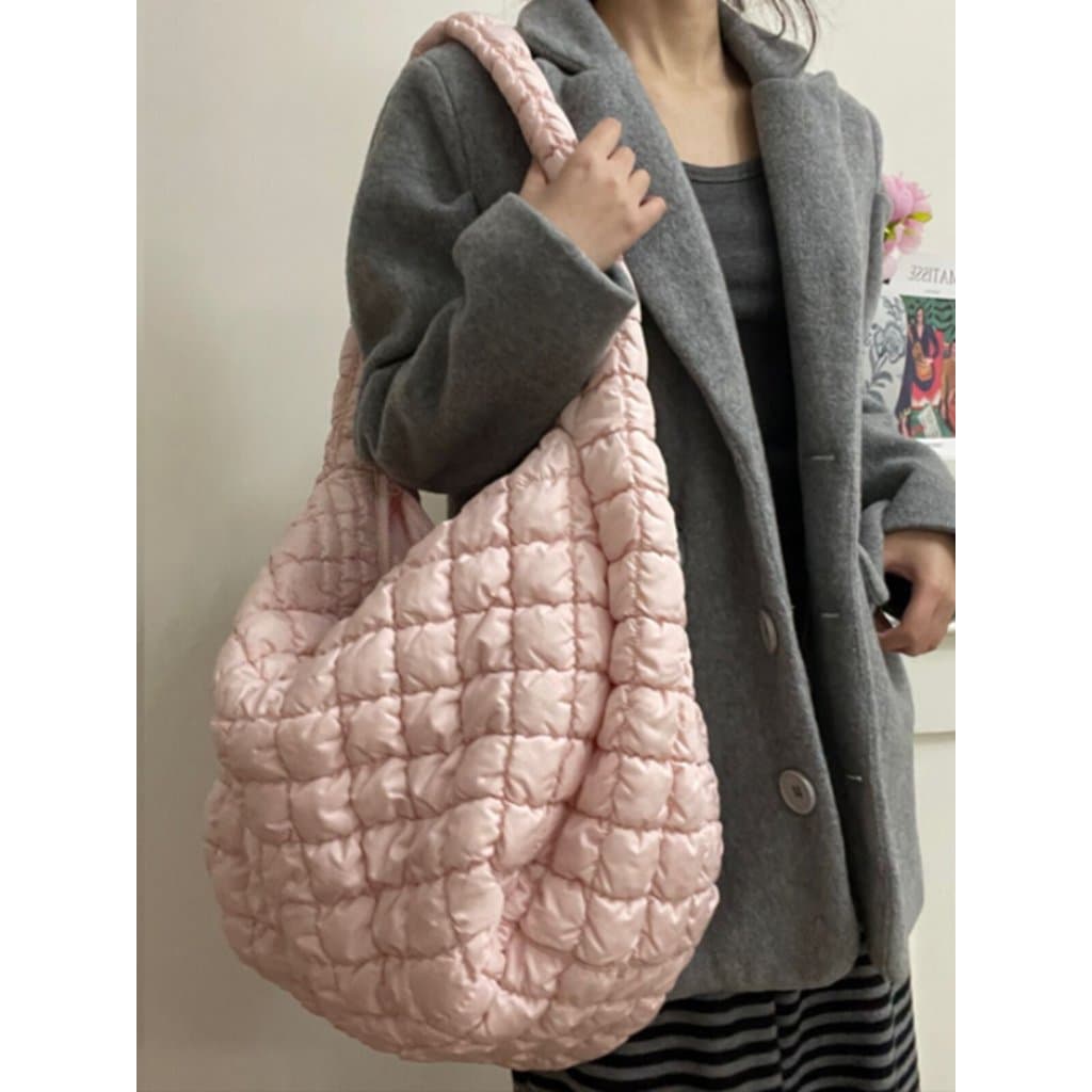 2023 outono novo estilo nuvem saco nicho grande capacidade bolinho saco Crossbody para baixo grande sacola feminina