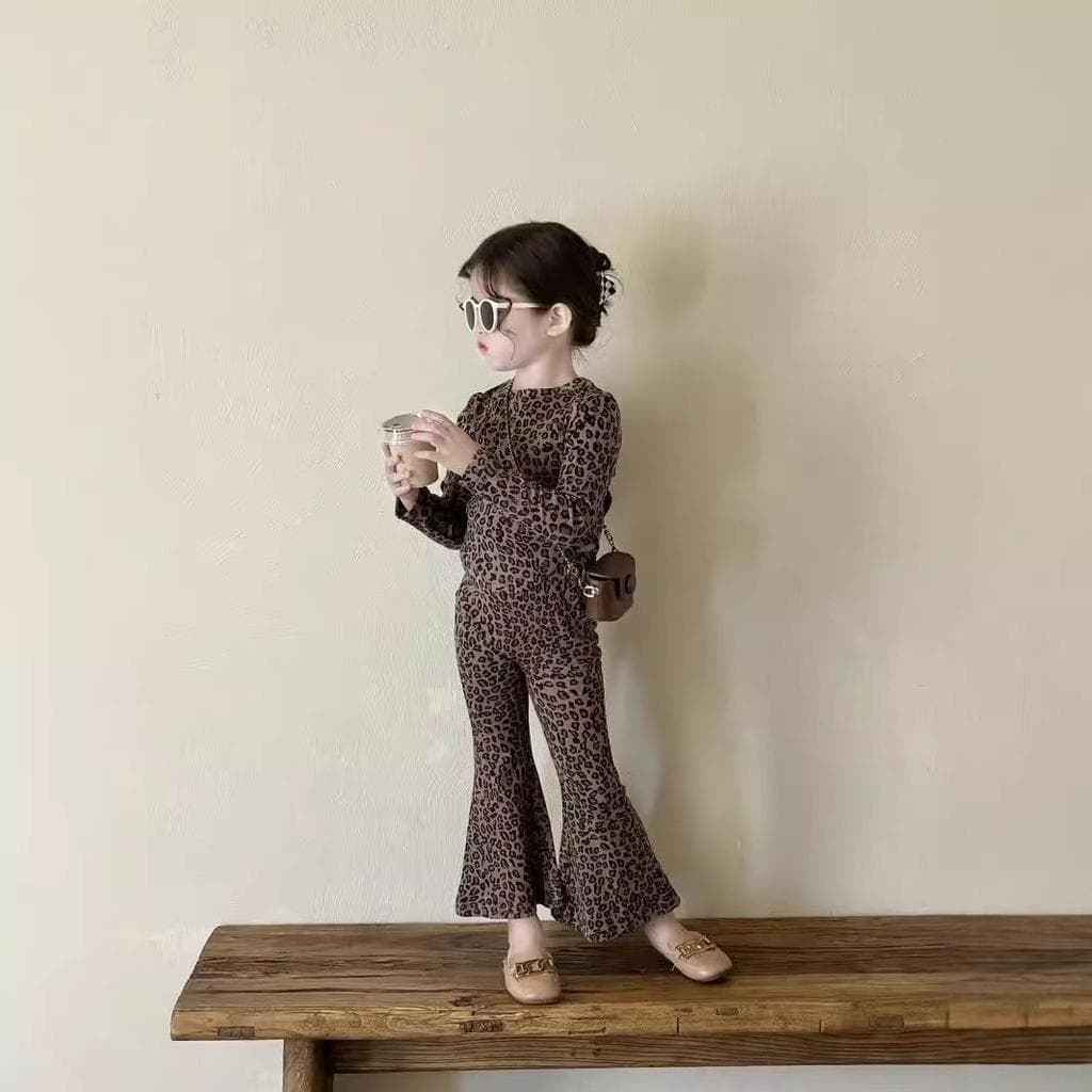 Meninas leopardo impressão terno outono novo estilo versão coreana moda crianças de manga comprida camiseta calças larga
