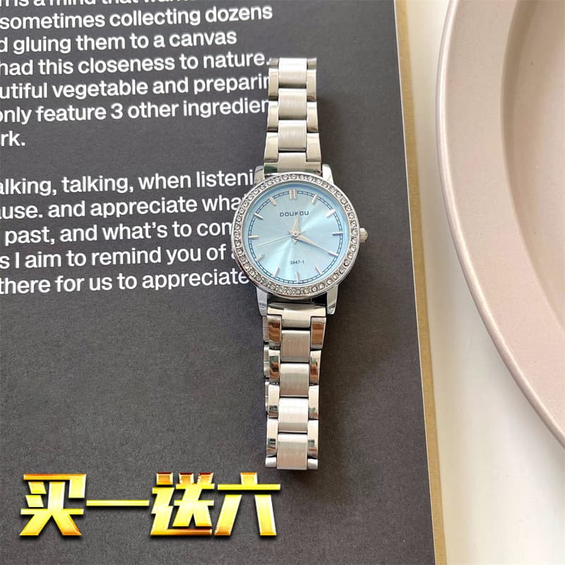 relogio feminino pequeno delicado relogio feminino Relógio feminino nicho Design luz luxo High-End estudante banda de aç