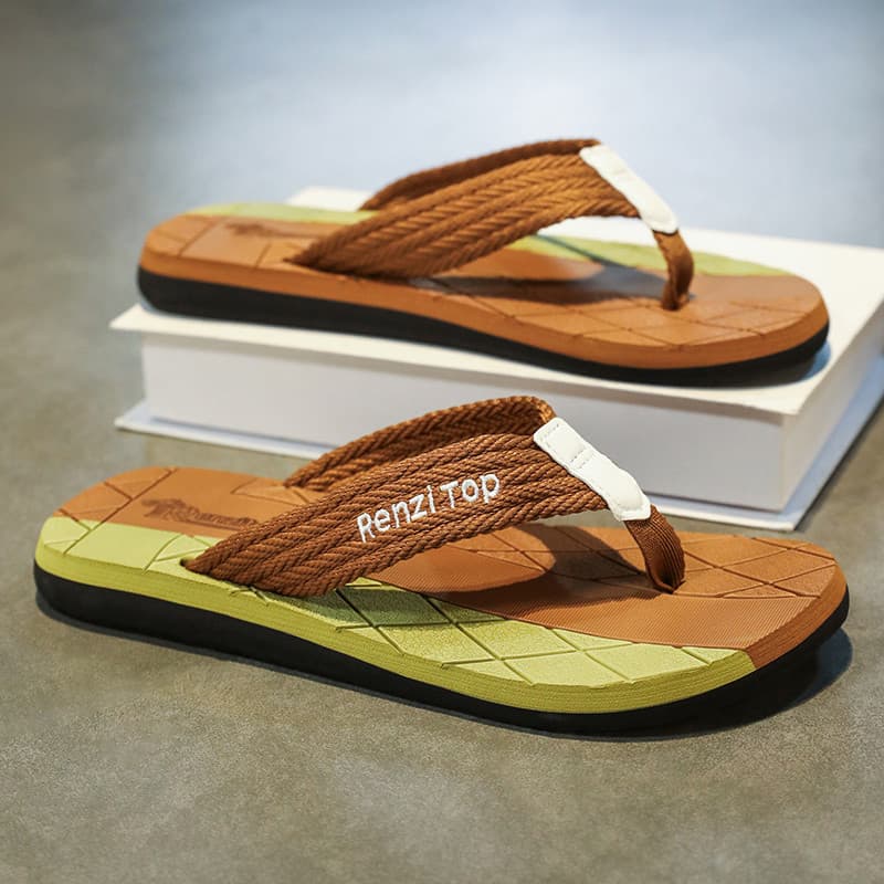 Chinelos Guangdong masculinos de verão para uso ao ar livre, chinelos de praia da moda, sola macia interna masculina