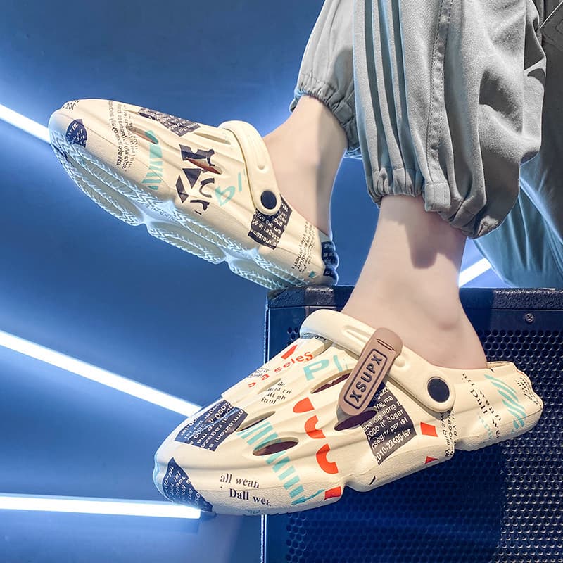 Buraco sapatos masculinos 2026 verão novo estilo na moda condução sandálias de dois usos ao ar livre antiderrapante sapa