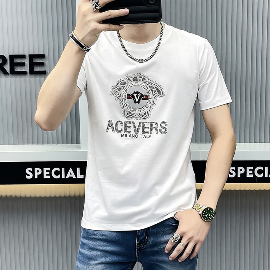 Verão de manga curta camiseta masculina na moda rufião bonito em torno do pescoço quente diamante luz luxo High-End cami