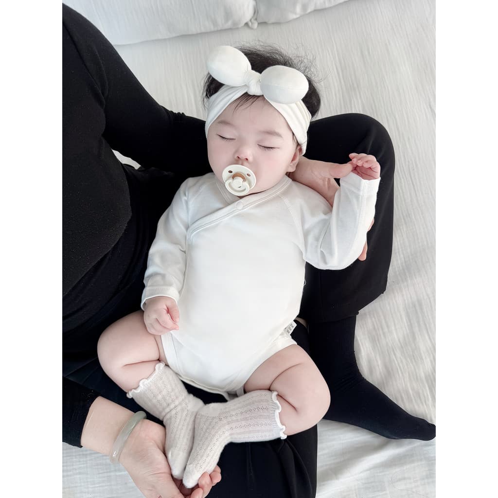 Branco bebê recém-nascido macacão de fundo puro algodão macacão mês inteiro bebê manga comprida macacão bebê monge roupa
