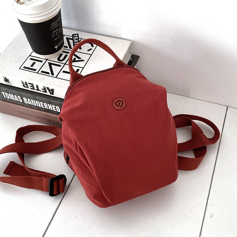 Portátil Mini mochila feminina All-Match novo Casual pano de náilon pequena mochila lazer ao ar livre mochila feminina C