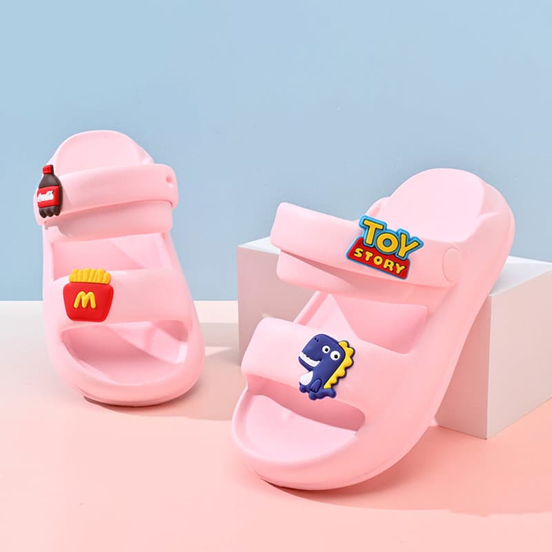 Crianças verão novo estilo sandálias jardim de infância bebê sola macia casa sapatos meninos meninas antiderrapante dois