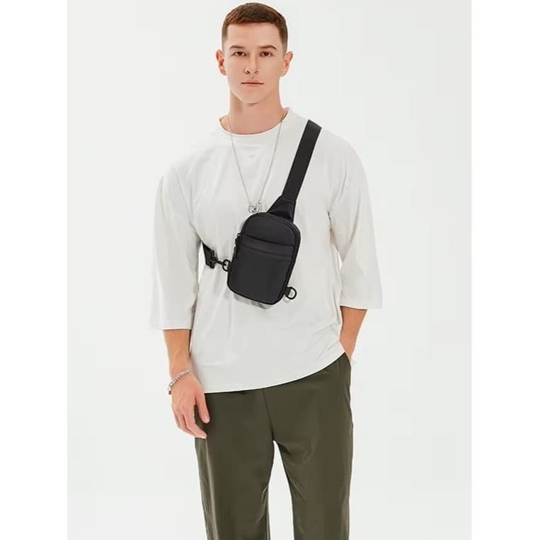Bolsa de peito impermeável crossbody para viagens e caminhadas
