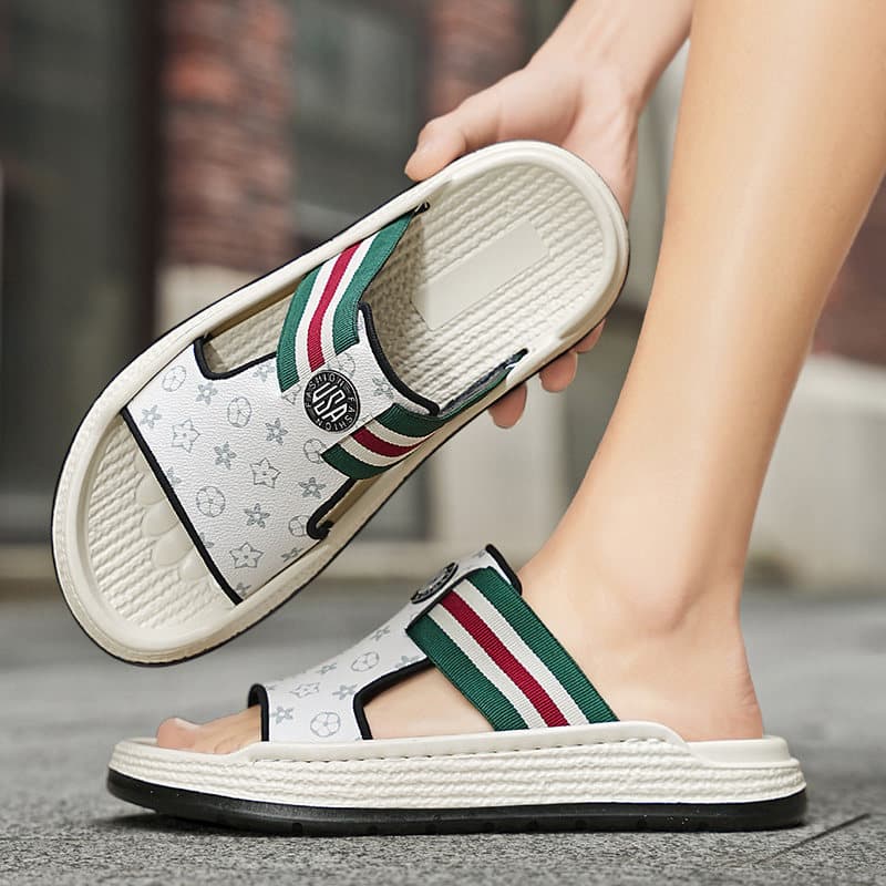 Chinelos masculinos High-End sentimento casa verão antiderrapante exterior usar sapatos de praia chinelos esportivos mas