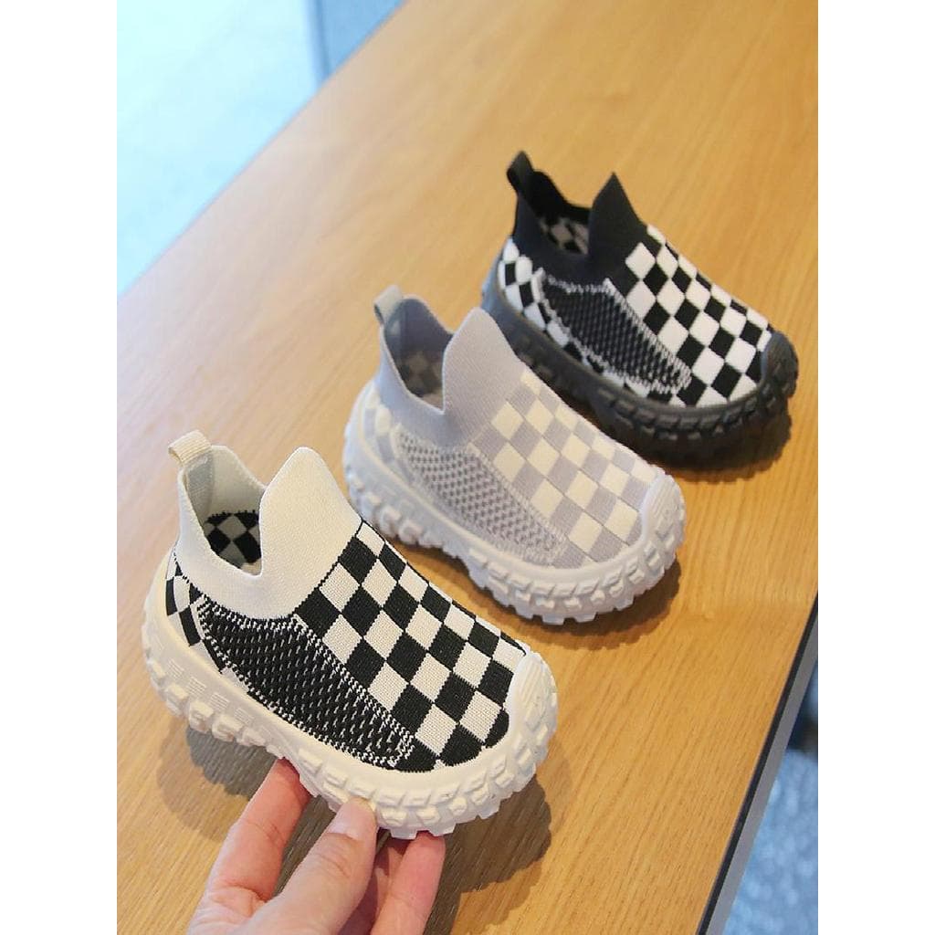 Crianças sapatos esportivos 2026 primavera outono novo estilo meninos sapatos casuais respirável malha sapatos sola maci