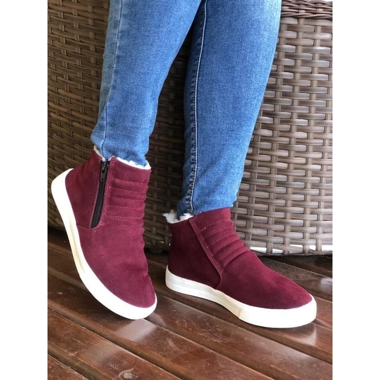Tênis bota com pelos botinha peluciada envio imediato BLESSINGGRIFES