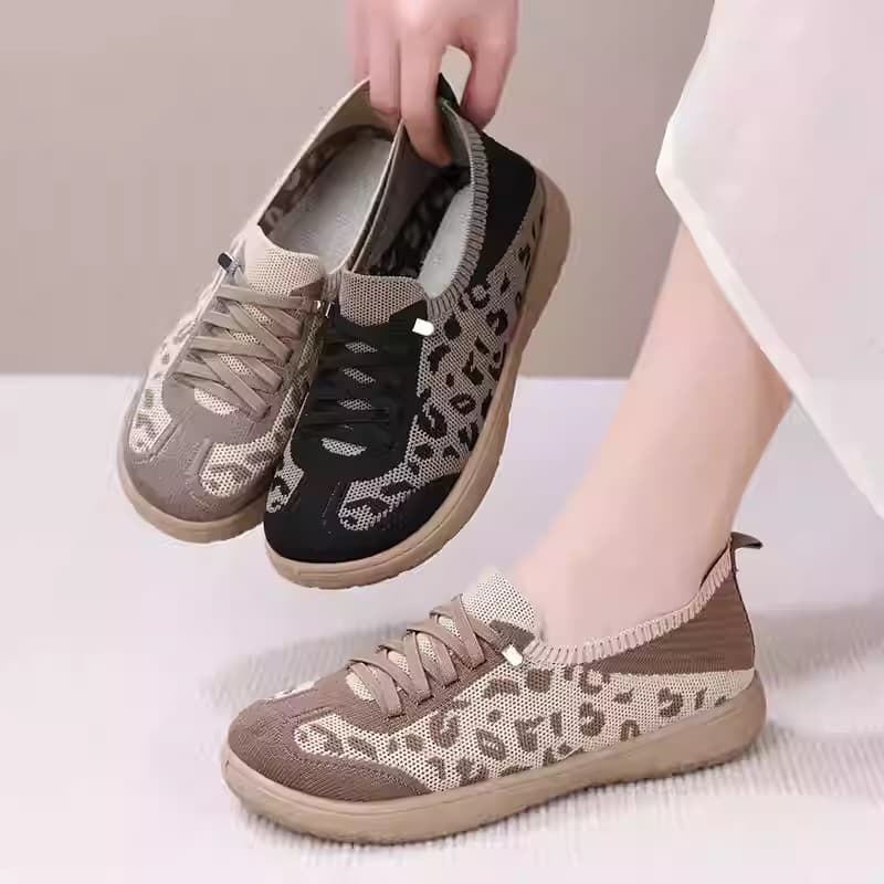 Velho pequim sapatos de pano primavera 2025 novo estilo Casual deslizamento-em sapatos para idosos sola macia antiderrap