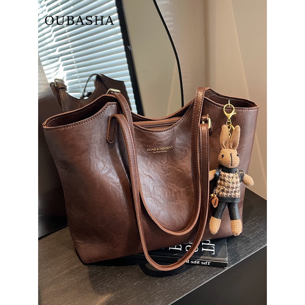 High-End sentido grande capacidade saco senhoras 2026 novo estilo All-Match luz luxo nicho bolsa de ombro Super quente C