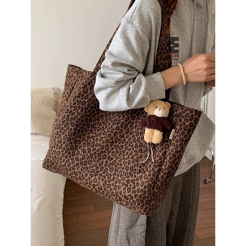 Bolsa de impressão de leopardo feminina 2025 novo estilo Retro grande capacidade sacola All-Match classe Commuter bolsa