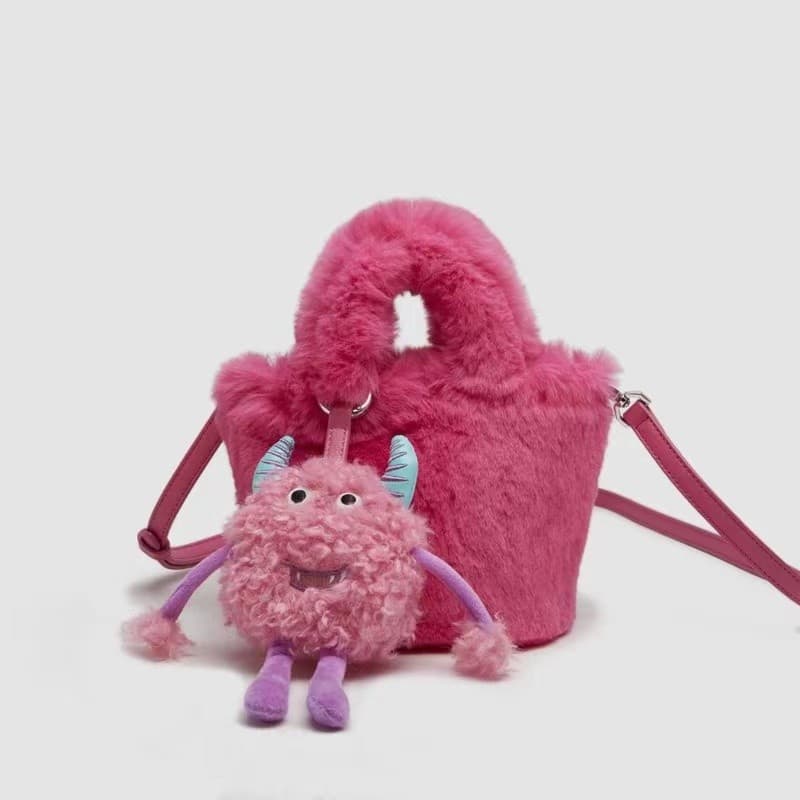 Saco peludo feminino 2026 outono inverno novo estilo na moda bonito pequeno monstro ornamentos balde de pelúcia saco de