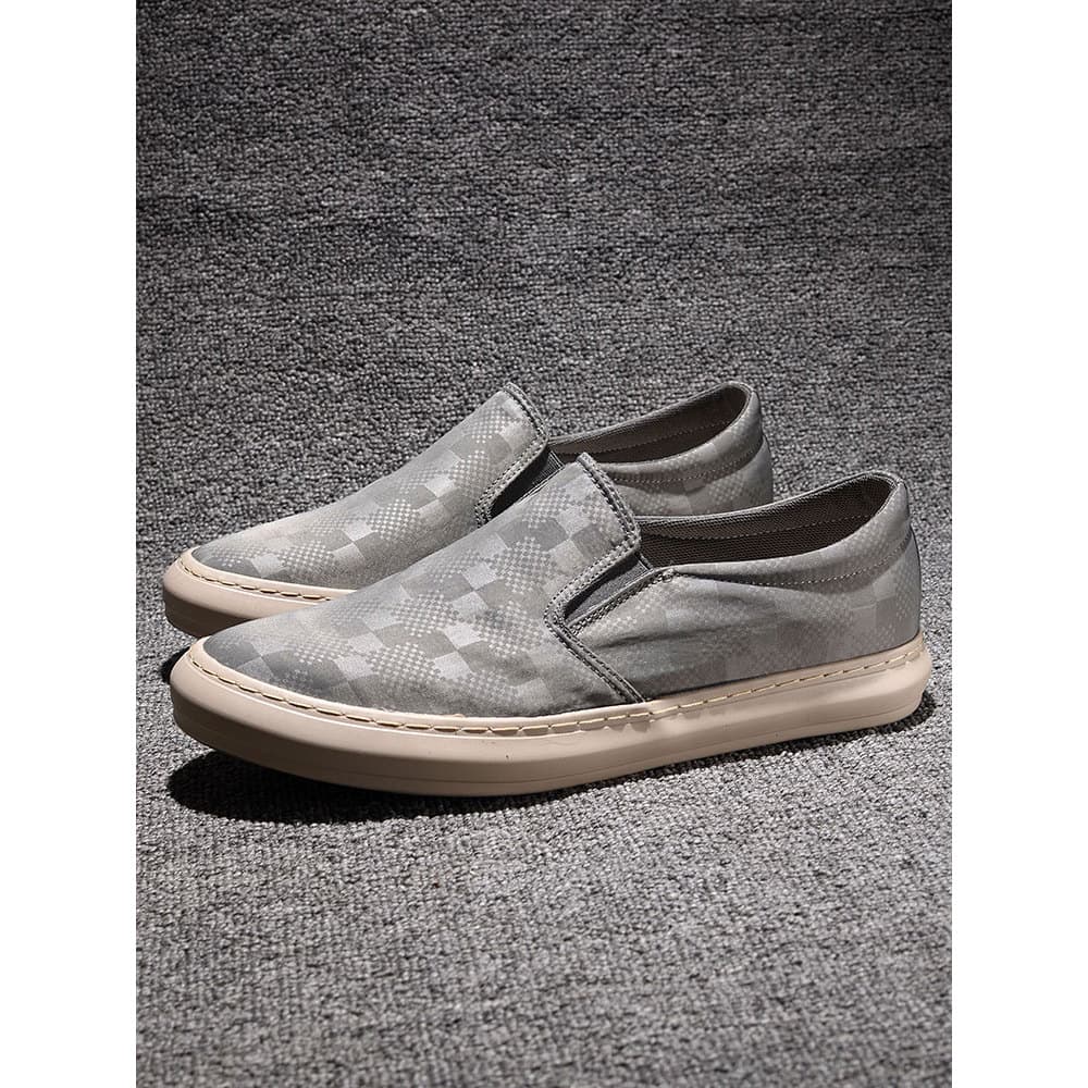2023 primavera xadrez xadrez pano sapatos masculinos casuais sola macia confortável deslizamento em sapatos de pano de c