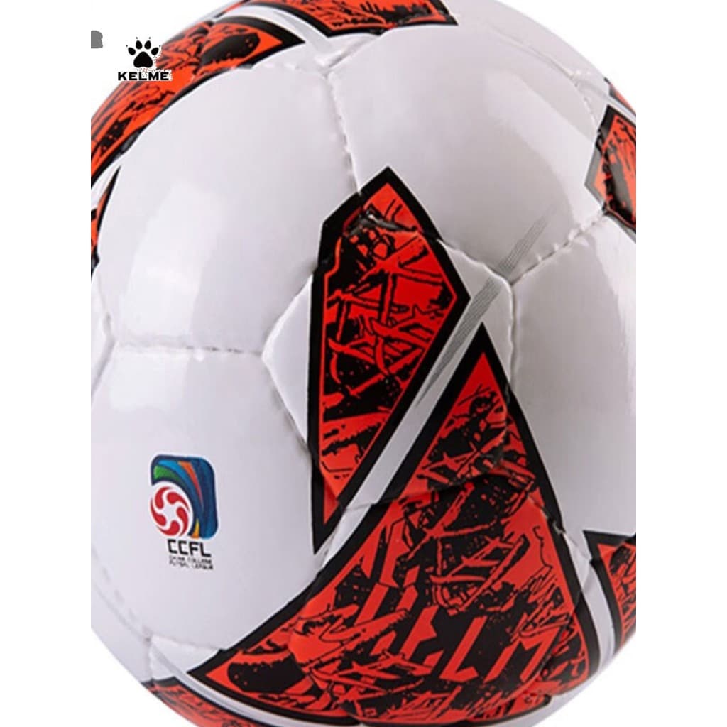 Máquina de futebol de competição interna de cinco jogadores Calmy Low-Bounce costurada No. 4 bolas de futebol para estud