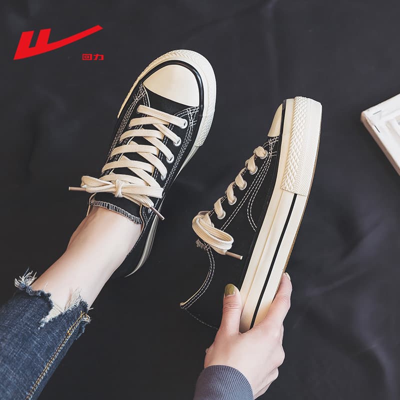 Puxar para trás sapatos femininos de lona de sola grossa 2026 primavera novo estilo preto sapatos de dedo grande feminin