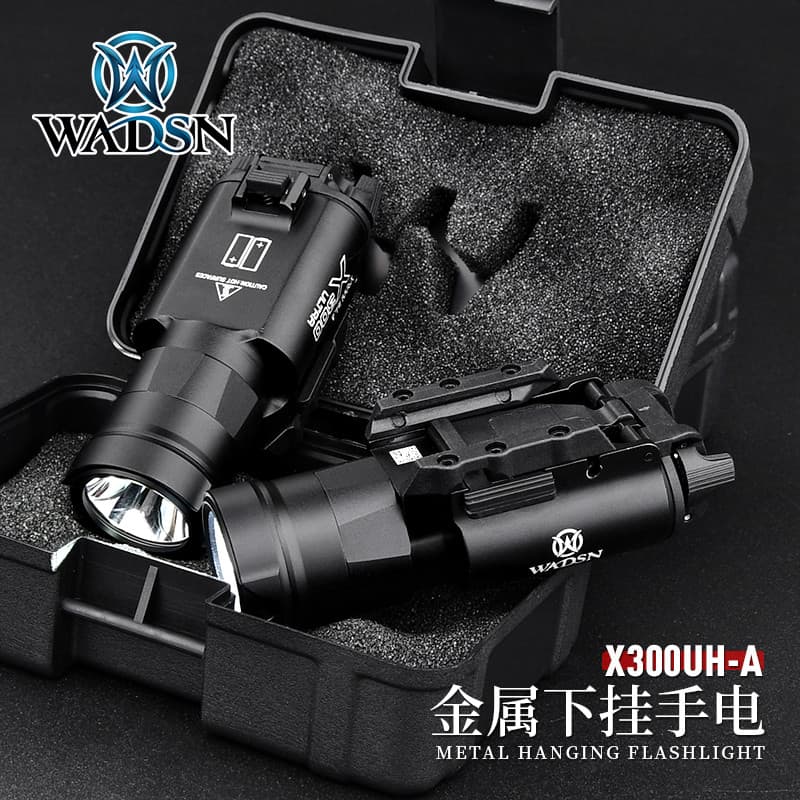 Waderson X300UH-A Lanterna suspensa inferior de Metal LED Lanterna de iluminação forte 650LM Glock Rail Universal