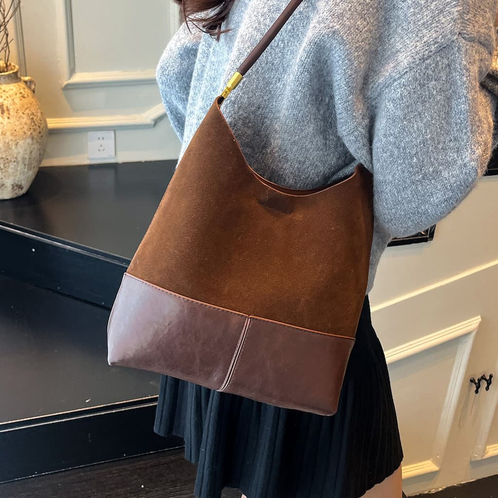 Moda costura grande capacidade balde saco 2025 outono novo estilo All-Match Commuter feminino fosco Casual bolsa de ombr