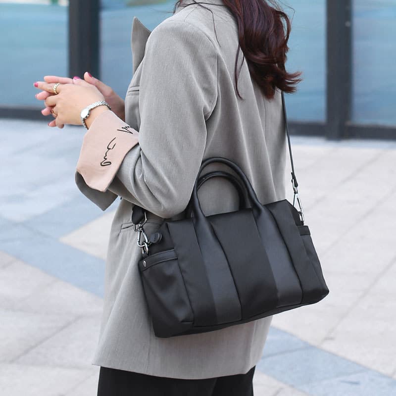 Nova bolsa Boston de Nylon à prova d'água, pano Oxford com couro genuíno, bolsa feminina transversal, moda de grande cap