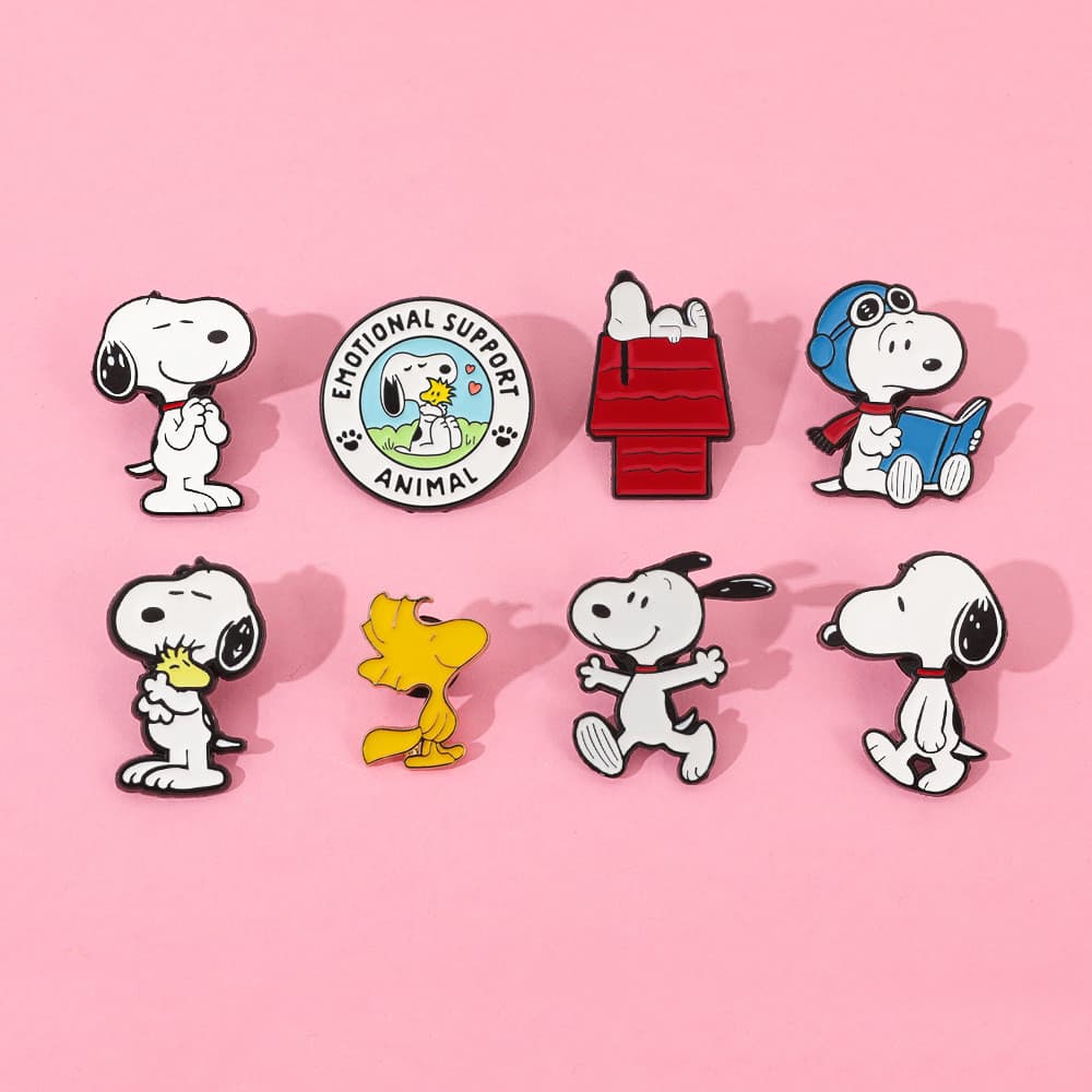 [8pcs] Broches de Liga Snoopy - Decora roupas e mochilas