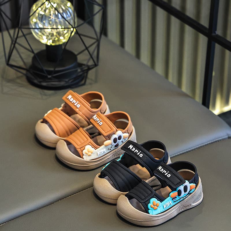 Novo estilo bebê criança sapatos bebê criança bonito dos desenhos animados anti-colisão Toe-cobrindo sapatos ao ar livre