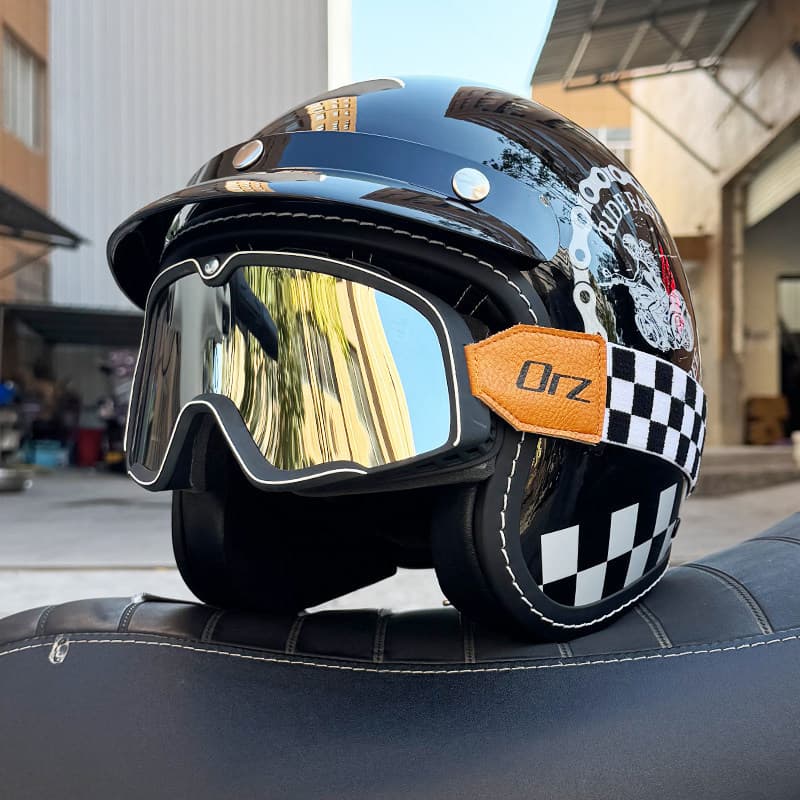 Motocicleta quatro estações capacete de segurança das mulheres dos homens usar Motor 3c certificação Bluetooth meio capa