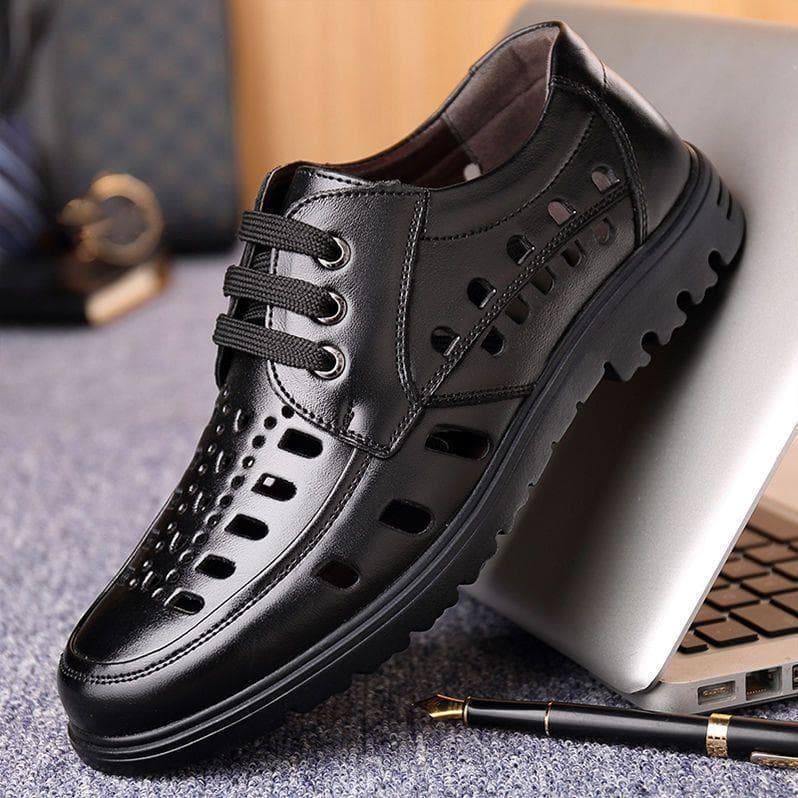 Sandálias de couro masculinas sandálias casuais sapatos de couro respirável oco rendas sapatos de couro de meia-idade pa