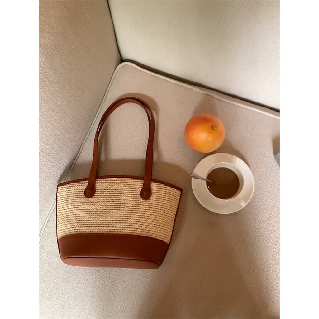 2026 verão novo estilo nicho Retro High-End axilas saco de palha grande capacidade simples Tote grande saco Commuter