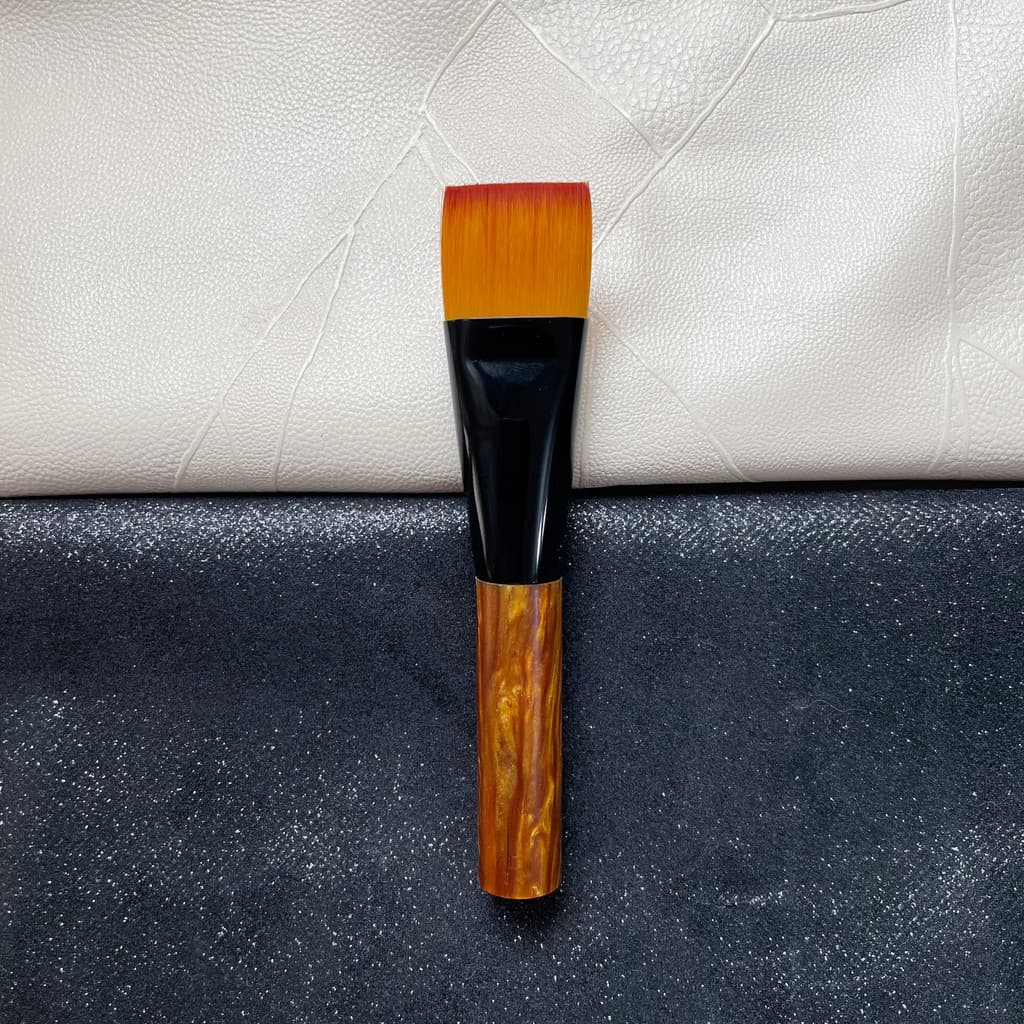 Um pouco quente!Ver recomendado!Não. 2 pincéis de base de cabeça plana lã muito especial D92