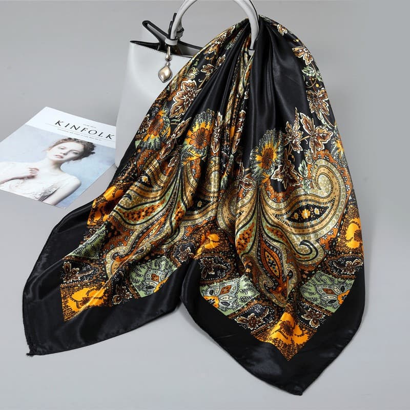 Lenço Preto Paisley Padrão Com Estampa De Cetim Grande Quadrado 90 Cm Bandana Floral