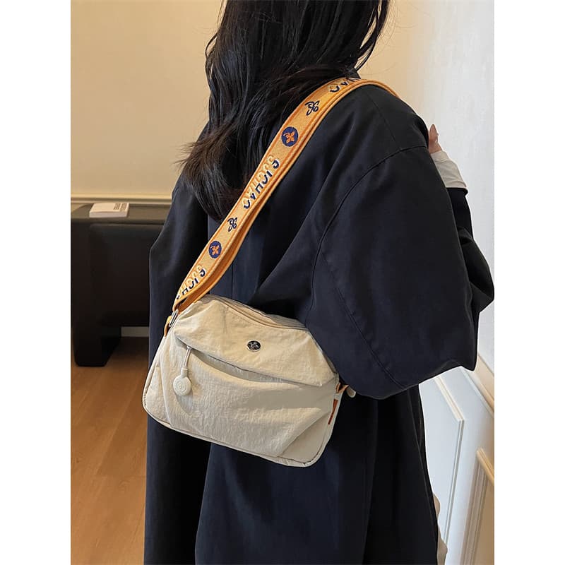2026 novo estilo Casual All-Match saco do mensageiro feminino leve grande capacidade pequena bolsa de ombro moda esporte