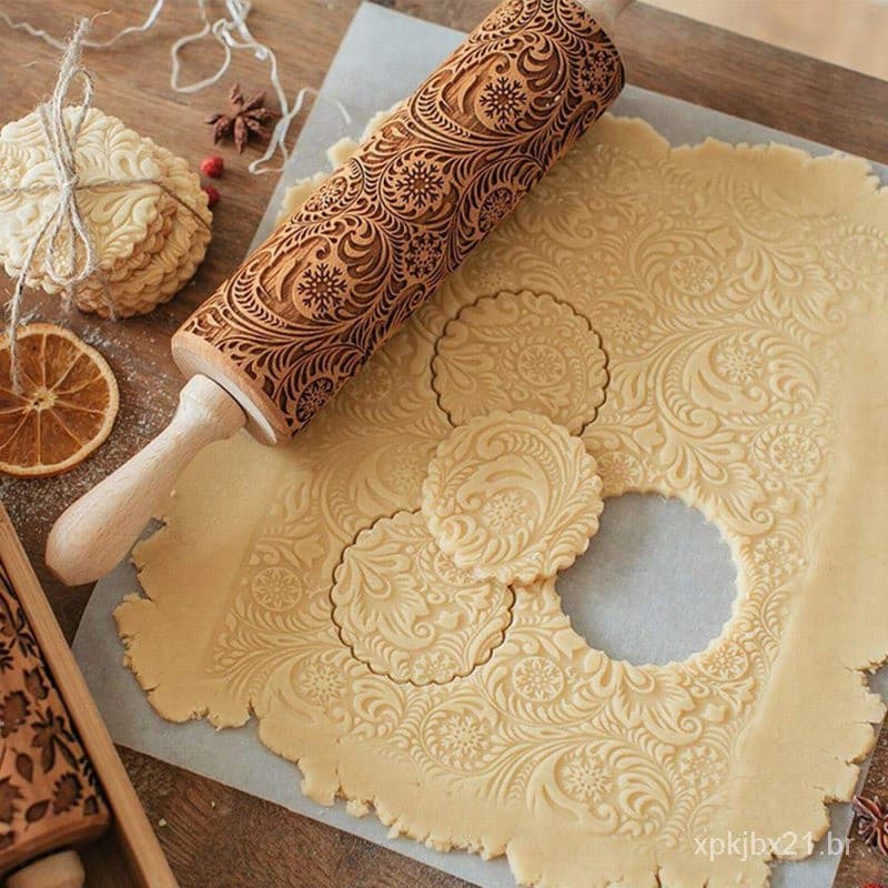 Rolo de gravura de madeira com gravura de Natal biscoitos de cozinha bolo de macarrão fondant massa floco de neve VIMH
