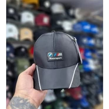 Boné BMW Lançamento Unissex Aba Curva Ajustável Premium