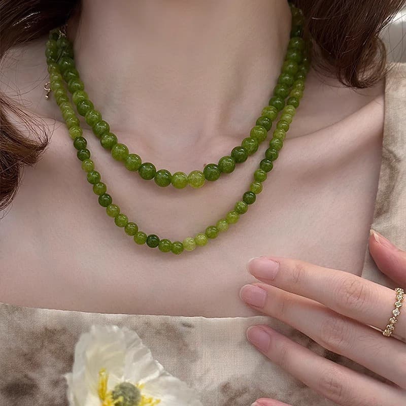 [Estoque pronto] novo chinês verde oliva ágata frisado colar luz luxo elegante clavícula corrente ágata verde colar WJG
