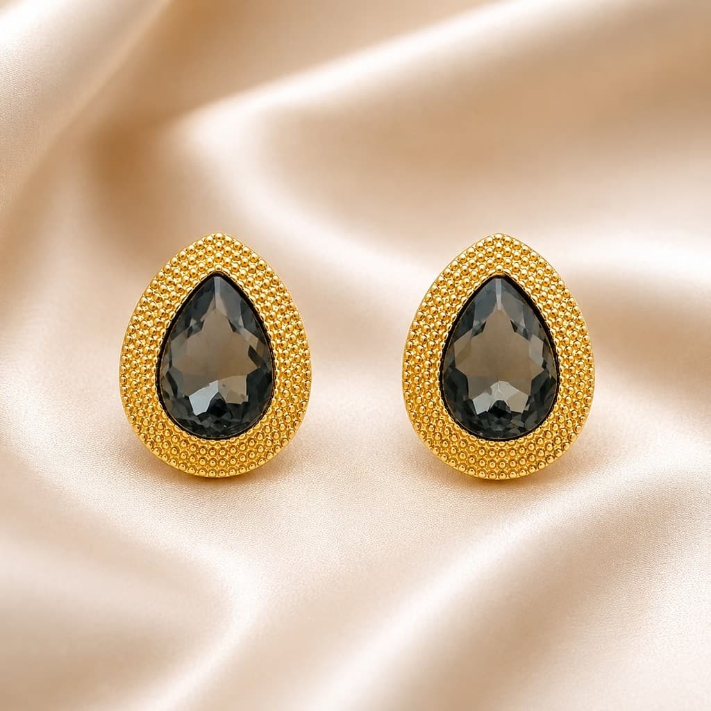BRINCO GOTA COM PEDRA DE STRASS