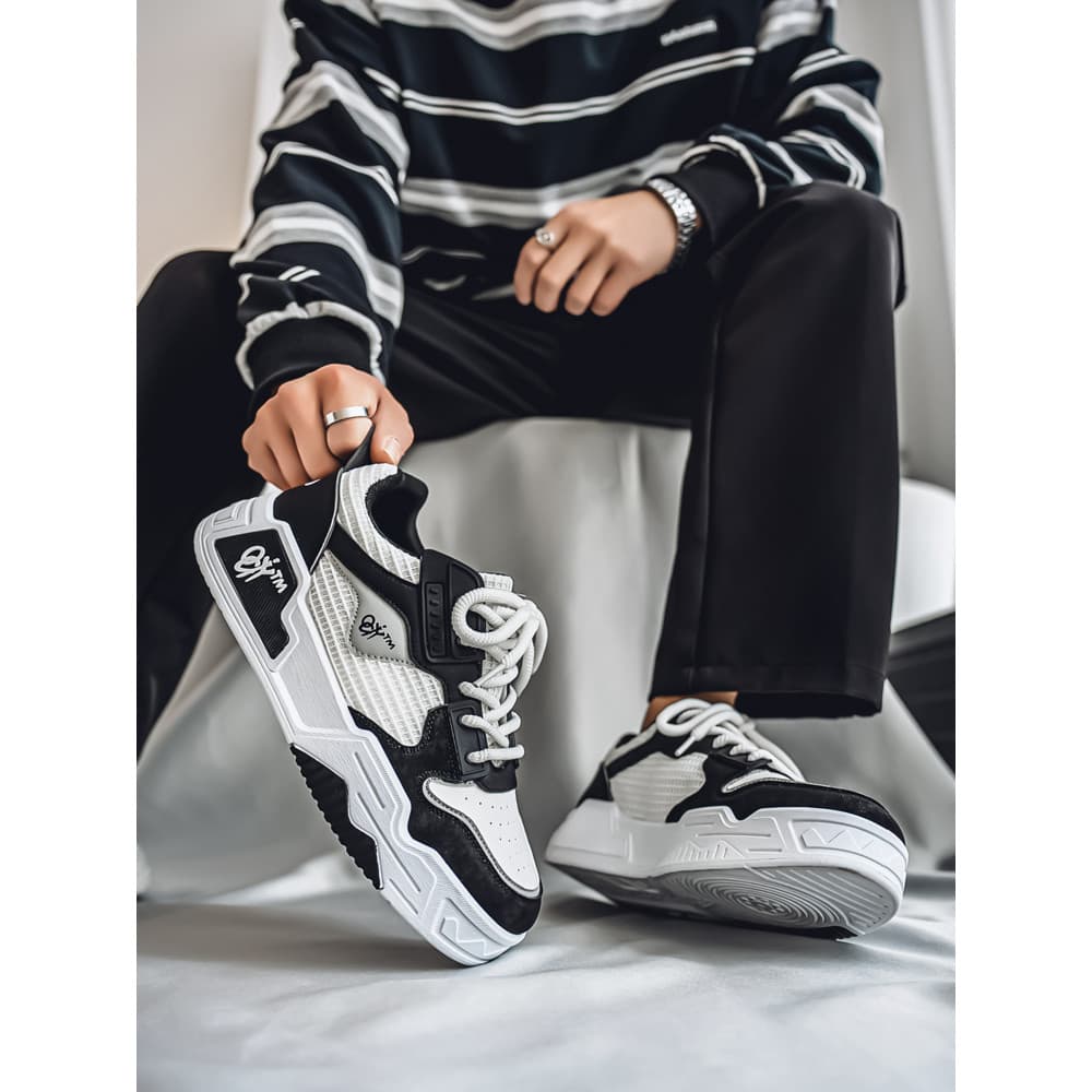Sapatos masculinos 2025 novo estilo verão All-Match sapatos masculinos com aumento de altura 10cm tênis casuais masculin