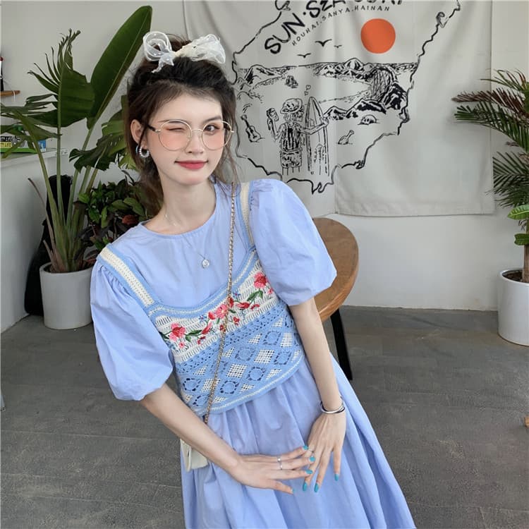 Doce estilo picante oco pequeno estilingue roupas femininas 2026 primavera verão novo estilo roupa interior exterior flo