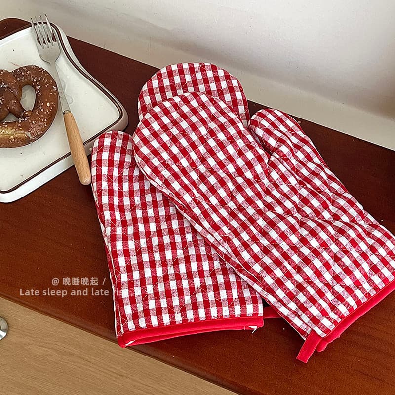 Clássico vermelho xadrez cozinha forno de microondas luvas isolamento térmico algodão engrossado pode pendurar luvas de