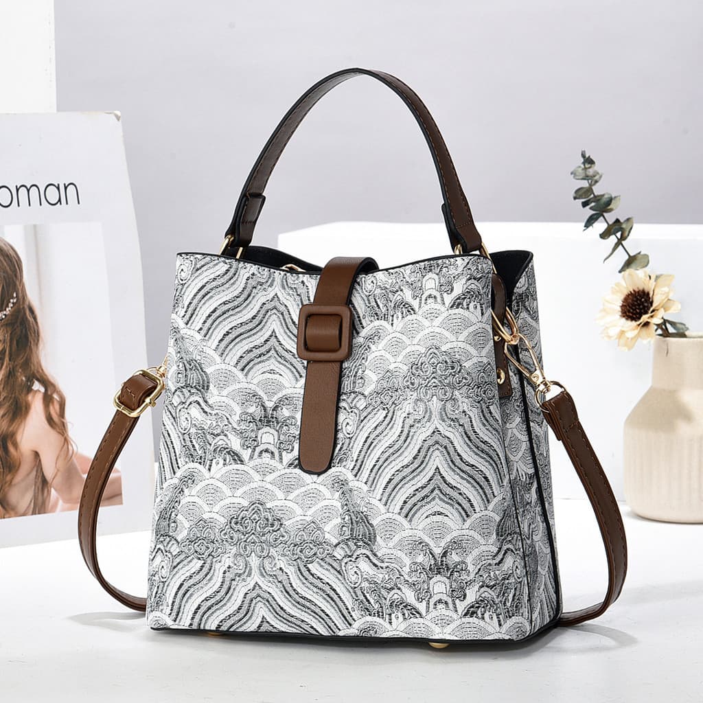 [Shichen bolsa feminina] 2025 novo estilo bolsa feminina mensageiro bolsa balde couro PU bordado estilo chinês bolsa men