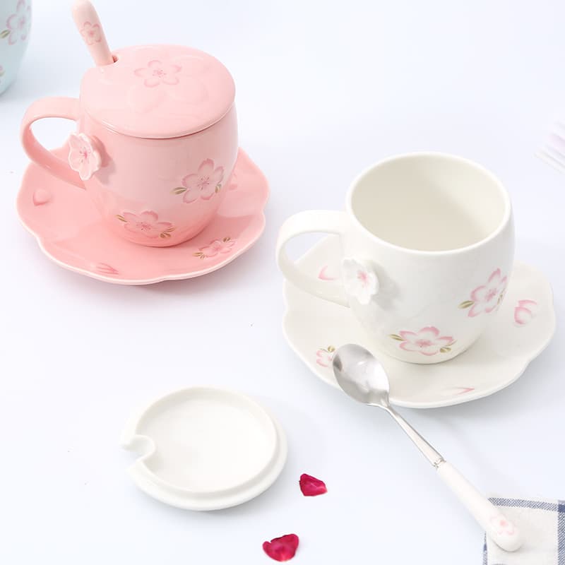 Criativo Sakura princesa caneca com tampa colher bonito copo de cerâmica simples xícara de café escritório copo de água