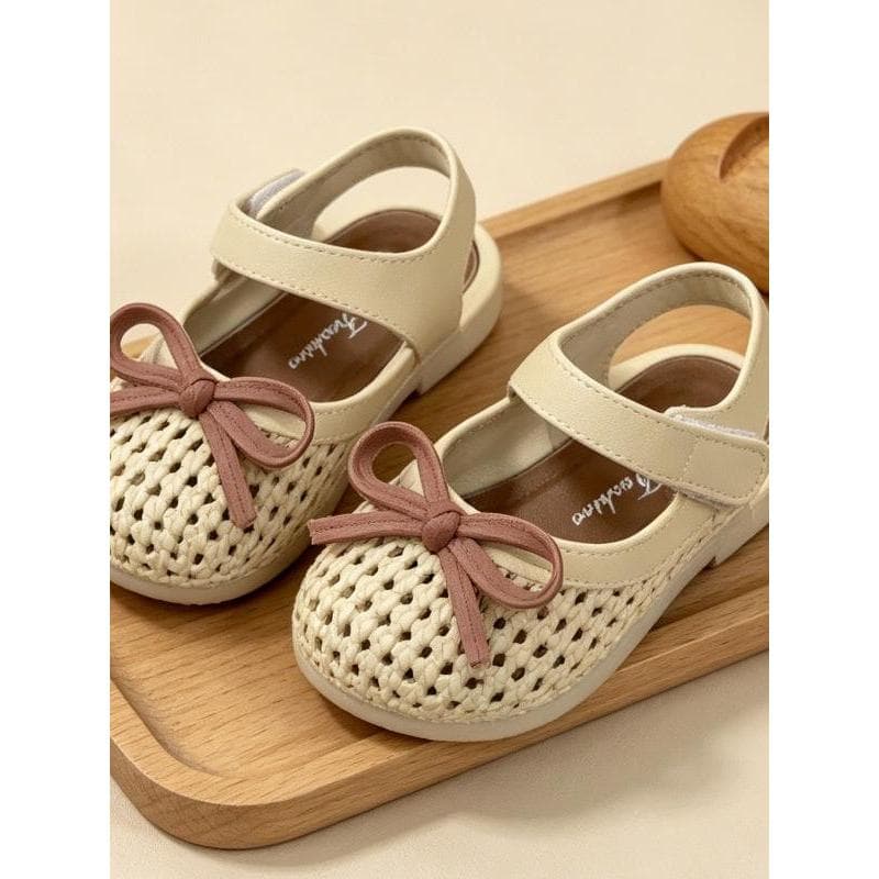 Bonito princesa meninas sandálias 2026 novo estilo verão antiderrapante sola macia meninas médio grande crianças Velcro