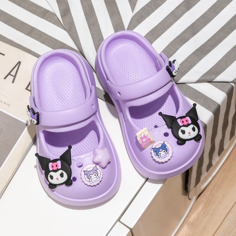 Chinelos infantis Kuromi 2026 para meninas, com desenhos animados, antiderrapantes, fofos, para uso interno e externo.