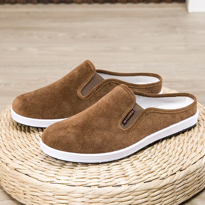 2026 novo estilo velho pequim sapatos de pano antiderrapante desodorante chinelos masculino exterior wear Baotou meia-de