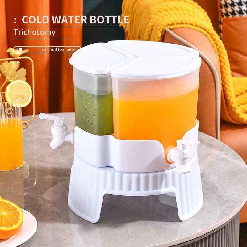 Zecheng Garrafa de água fria giratória de 3 grades com torneira para geladeira Bule de frutas Balde de água fria de três