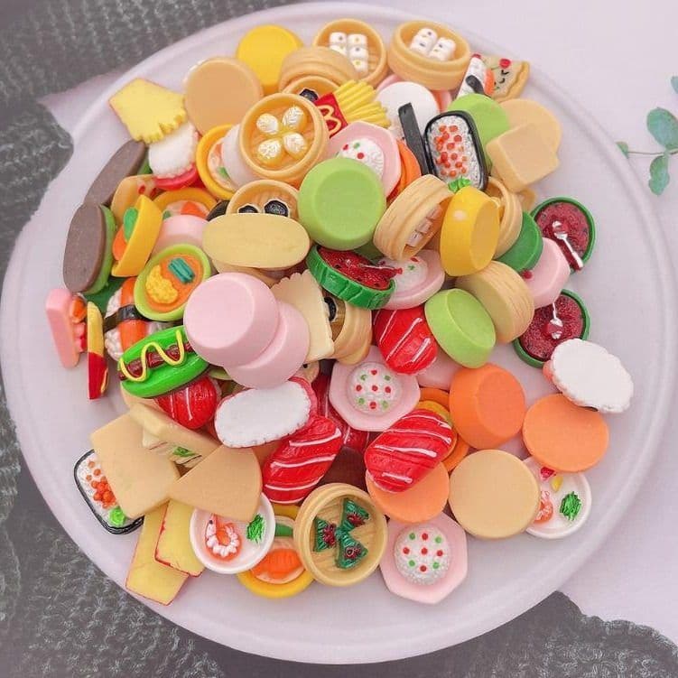 Simulação Mini resina comida brinquedos loja de conveniência dos desenhos animados acessórios do telefone móvel garrafa